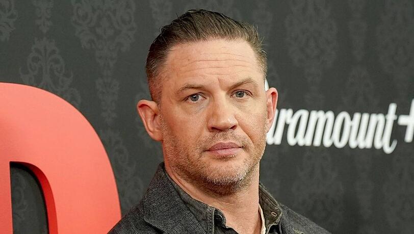 Tom Hardy bei der "MobLand"-Premiere im März 2025 in New York City. Tom Hardy bei der "MobLand"-Premiere im März 2025 in New York City.