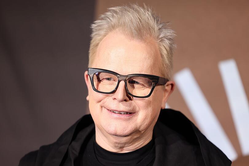 Wie kaum ein zweiter Star aus Deutschland, schafft es Herbert Grönemeyer, über Jahrzehnte relevant zu bleiben und die ganz großen Hallen und Stadien zu füllen. Wie kaum ein zweiter Star aus Deutschland, schafft es Herbert Grönemeyer, über Jahrzehnte relevant zu bleiben und die ganz großen Hallen und Stadien zu füllen.