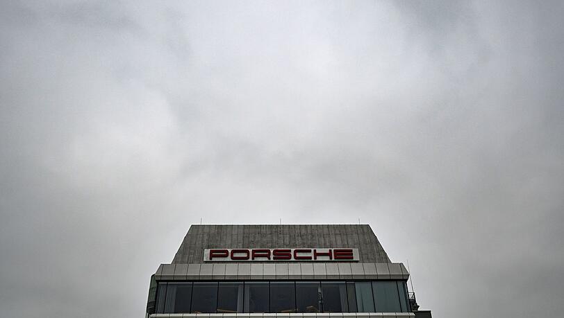 Bei Porsche sind Gespräche über eine Verschärfung des Sparkurses angelaufen.
