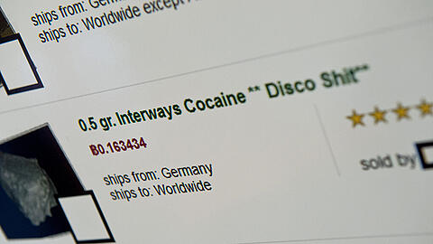 Auf Schwarzmarktplattformen wie der inzwischen von den Behörden geschlossenen "SilkRoad", können Drogen und andere illegale Güter per Mausklick bestellt werden.