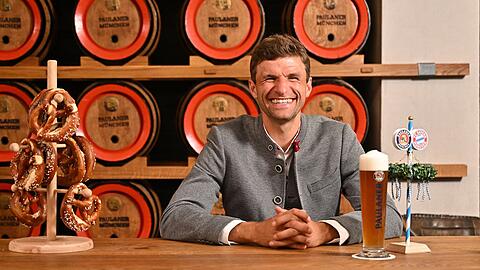 Thomas Müller während des FC Bayern Paulaner Lederhosen-Shootings im Paulaner am Nockherberg.