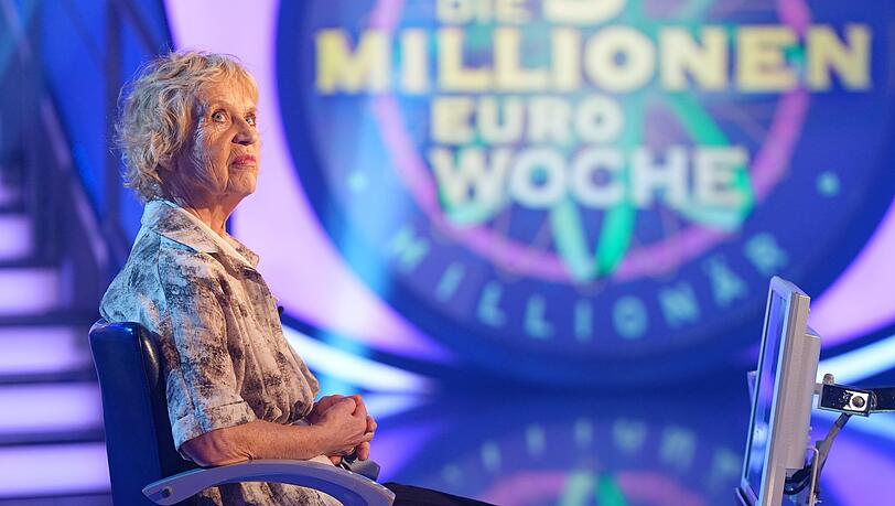 Blick zurück in Fassungslosigkeit: Gabriele Schmickl widerfuhr bei der "3-Millionen-Euro-Woche" (RTL) der ultimative Quiz-Unfall. Blick zurück in Fassungslosigkeit: Gabriele Schmickl widerfuhr bei der "3-Millionen-Euro-Woche" (RTL) der ultimative Quiz-Unfall.