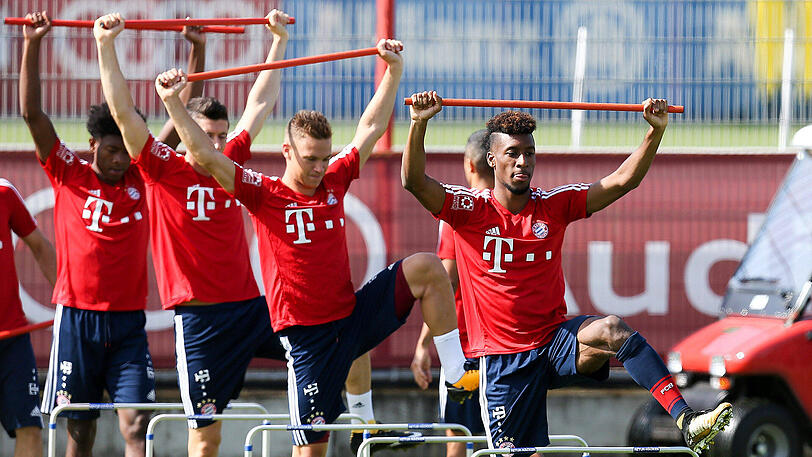 Die Hände zum Himmel: Kingsley Coman (vorne rechts) und Kollegen.