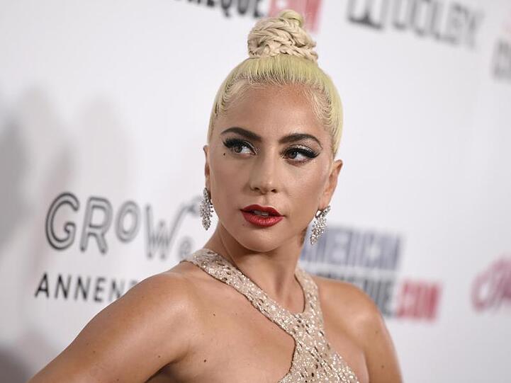Die Musikerin Lady Gaga kündigte an, nie wieder mit R. Kelly zusammenarbeiten zu wollen.