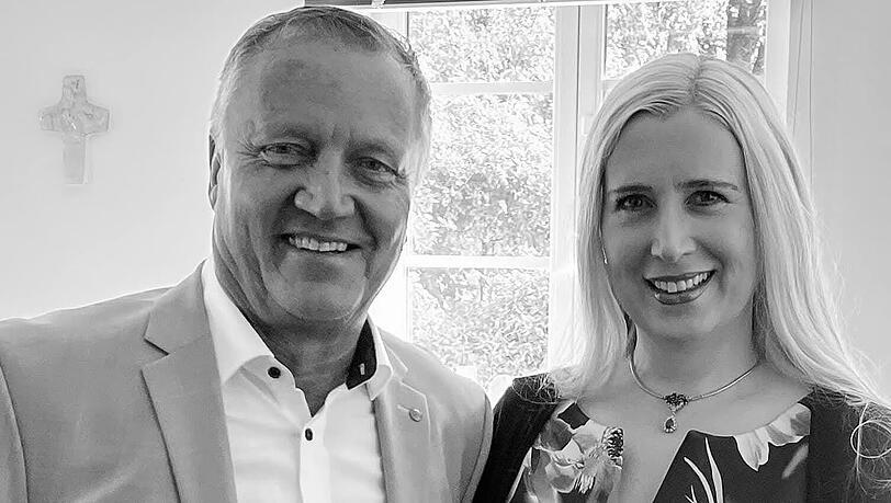 Josefa von Hohenzollern (51) wird bald Mutter. Harald, der Vater des Kindes ist gestorben.