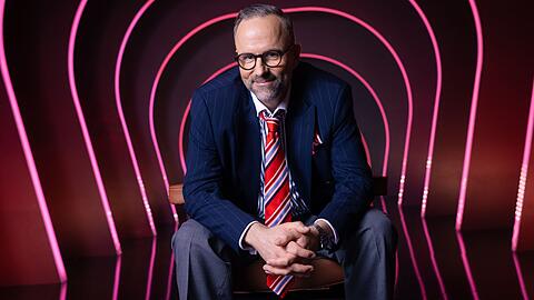 Kurt Kr&ouml;mer schickt seine G&auml;ste in seiner neuen Show entweder ins Paradies oder in die H&ouml;lle.