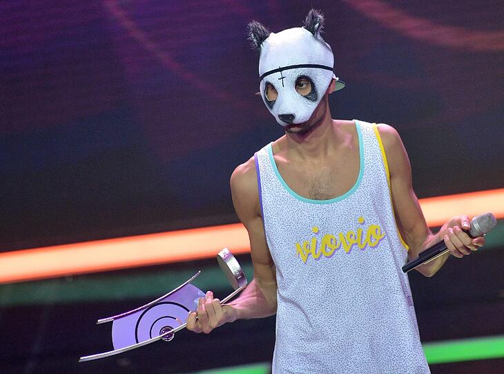 Der Rapper Cro wollte seine Panda-Maske partout nicht absetzen