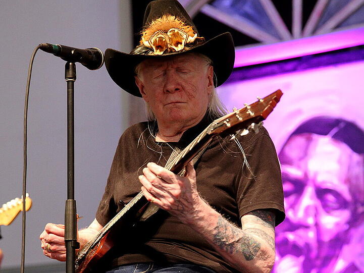 Bis zuletzt mit der Gitarre in der Hand: Johnny Winter