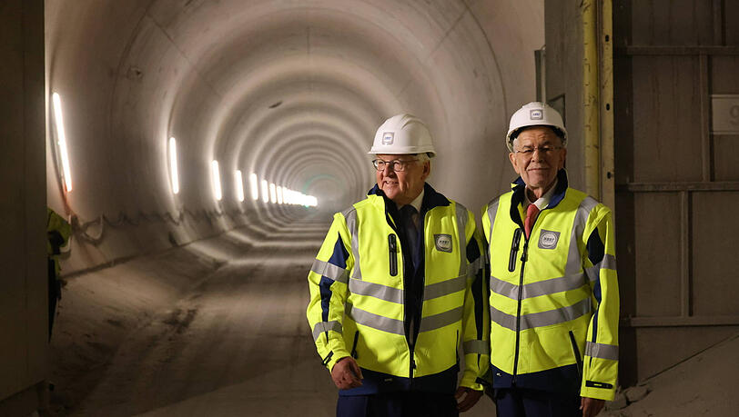 Bundespr&auml;sident Frank-Walter Steinmeier mit seinem &ouml;sterreichischen Amtskollegen Alexander Van der Bellen im Oktober an der Baustelle des Brenner-Basistunnels.