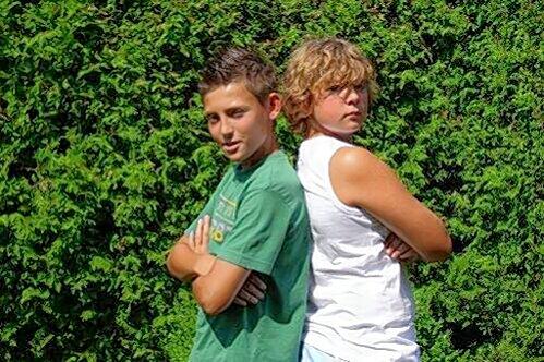 Sie wirft so schnell nichts aus der Bahn: Lukas (links) und Alexander retteten &ndash; vorerst &ndash; einem Schwimmer das Leben.