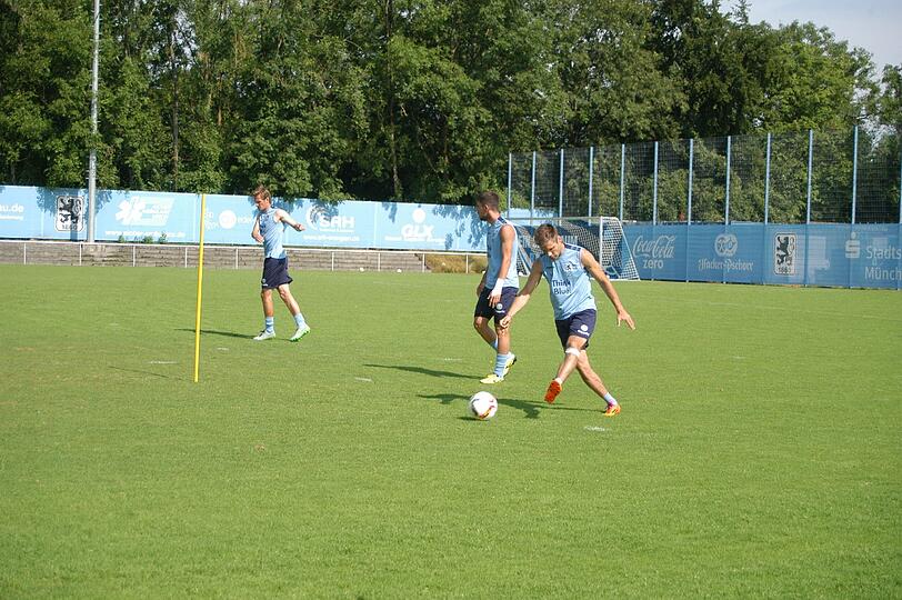 Die Bilder vom Freitagstraining der Löwen.