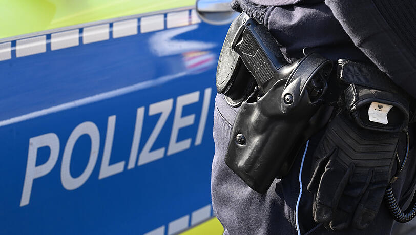 Die Polizei war mit mehreren Streifen am Tatort, auch Kräfte des Unterstützungskommandos waren im Einsatz. Die Polizei war mit mehreren Streifen am Tatort, auch Kräfte des Unterstützungskommandos waren im Einsatz.