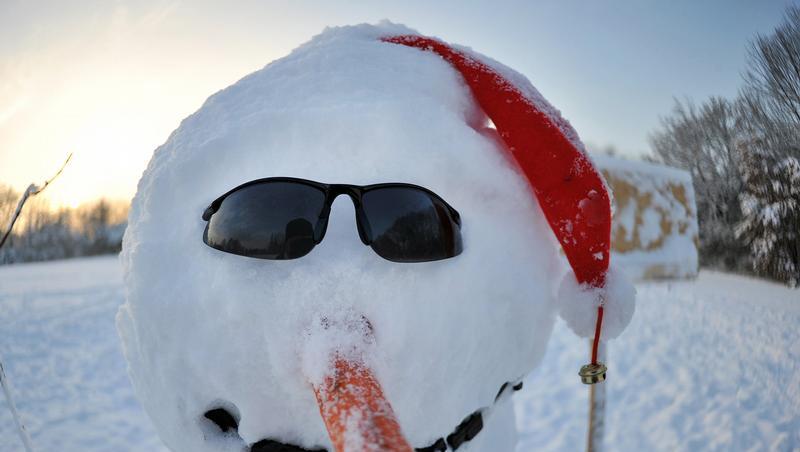 Auch eine der Top-Winteraktivitäten: Schneemann bauen. Auch eine der Top-Winteraktivitäten: Schneemann bauen.