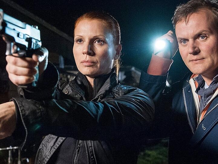 Hauptkommissare Lisa Marx (Elisabeth Brück) und Jens Stellbrink (Devid Striesow) im "Tatort: Adams Alptraum"