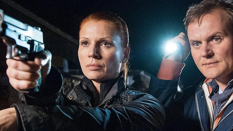 Hauptkommissare Lisa Marx (Elisabeth Brück) und Jens Stellbrink (Devid Striesow) im "Tatort: Adams Alptraum" Hauptkommissare Lisa Marx (Elisabeth Brück) und Jens Stellbrink (Devid Striesow) im "Tatort: Adams Alptraum"