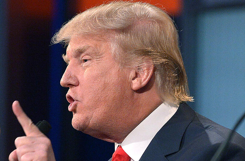 Donald Trump wird wohl nicht als unabhängiger Kandidat in den Wahlkampf ziehen. Er verpflichtete sich den Republikanern.