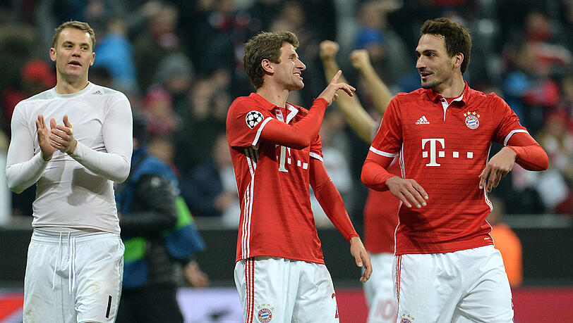 Wollen auch am Dienstag in London wieder jubeln: Die Bayern-Stars Manuel Neuer, Mats Hummels und Thomas Müller (von links). Wollen auch am Dienstag in London wieder jubeln: Die Bayern-Stars Manuel Neuer, Mats Hummels und Thomas Müller (von links).