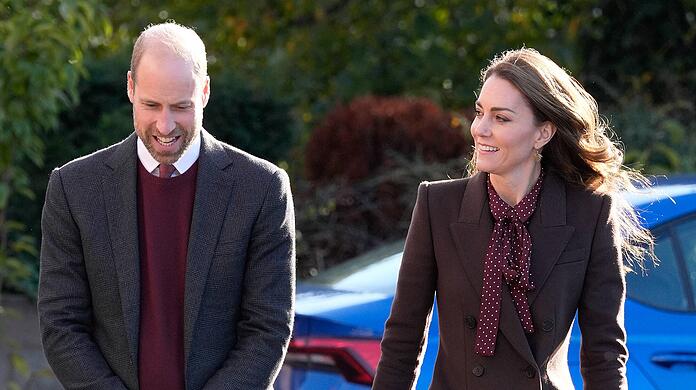 Prinz William trägt derzeit einen Drei-Tage-Bart. Eine Lippenleserin will nun herausgefunden haben, was Prinzessin Kate über den Look ihres Mannes denkt.