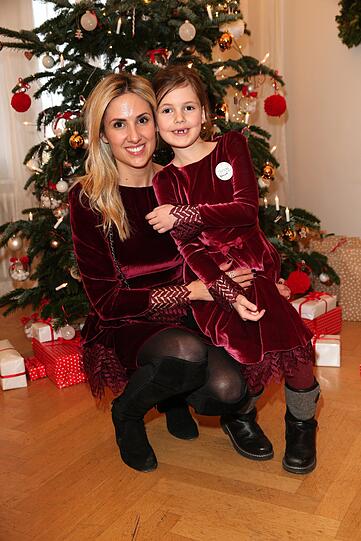 Sandra Tomic mit Tochter Emily