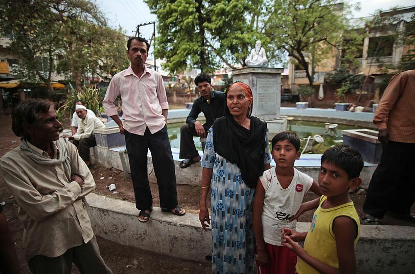 Der Brunnen in Khandwa, Indien, wo Fatimas Soehne Saroo und Guddu vor 25 Jahren spielten waehrend sie arbeiten ging.