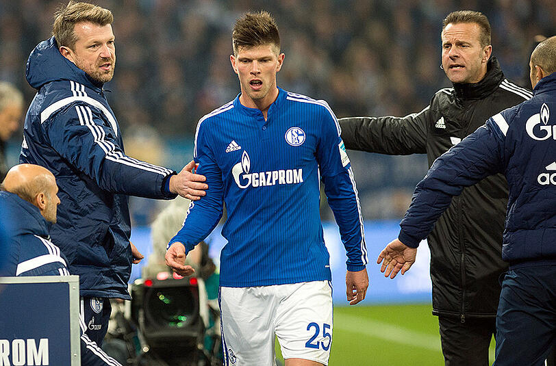 Klaas-Jan Huntelaar wurde am Samstag gegen Hannover 96 in der 84. Minute vom Platz geschickt.