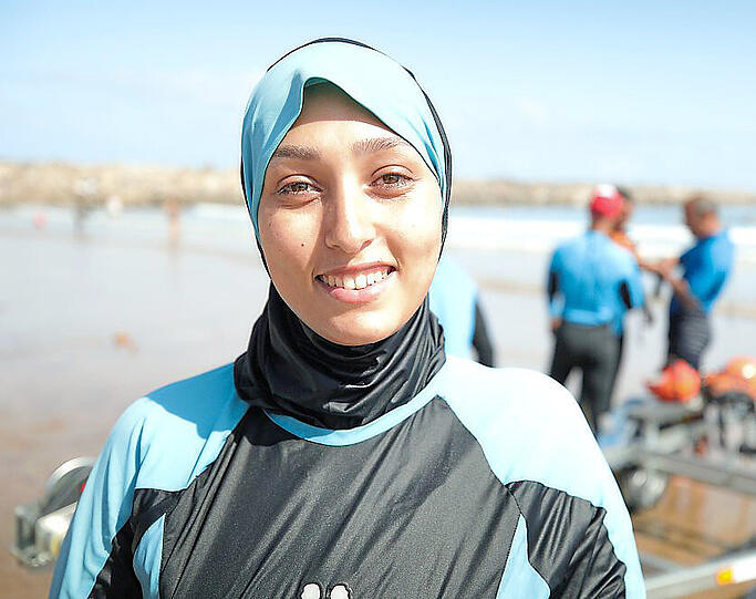 Khaoula Hanafi nimmt als eine von zwei Frauen teil.