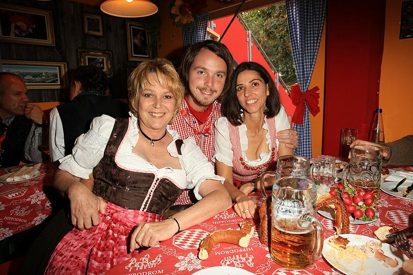 Ramona Leiß mit Sohn Sascha und ihrer Lebensgefährtin Sabine Ammon