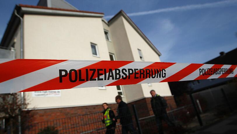 Schießerei in Hamm: Ein Streit in einem Seniorenheim esakliert und ein Rentner zieht eine Waffe. Schießerei in Hamm: Ein Streit in einem Seniorenheim esakliert und ein Rentner zieht eine Waffe.