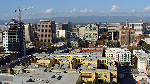 Silicon Valleys Hauptstadt San Jose - unter anderem hier sucht Kasper Sage (kl. Bild) nach neuen Trends für Bayern.