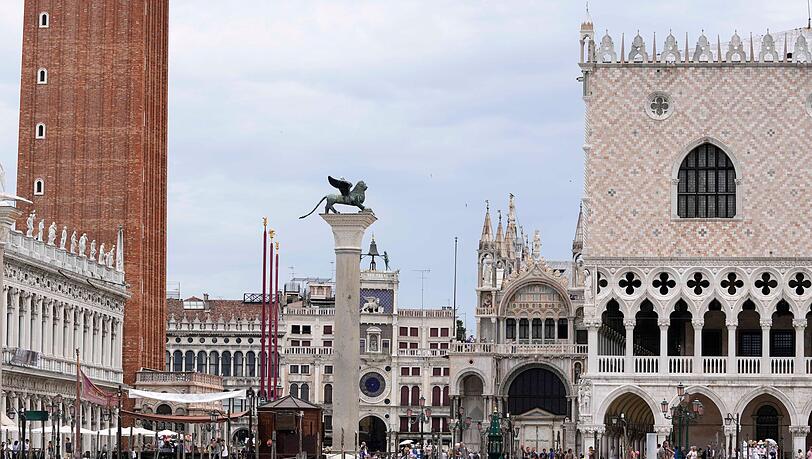 13 feriti in un nuovo incidente d'autobus a Venezia