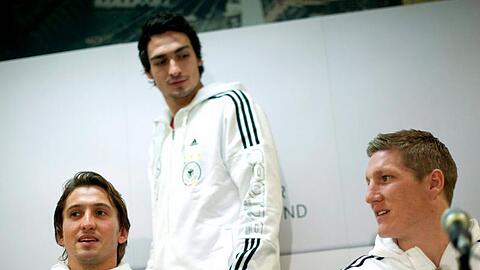 René Adler, Mats Hummels und Bastian Schweinsteiger vor dem Schweden-Spiel
