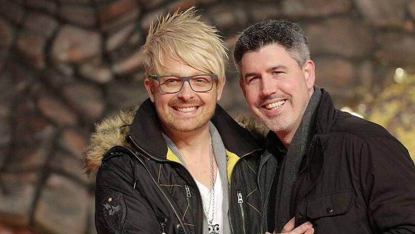 Sind glückliche Eltern eines Adoptivkindes geworden: Ross Antony uns Paul Reeves Sind glückliche Eltern eines Adoptivkindes geworden: Ross Antony uns Paul Reeves