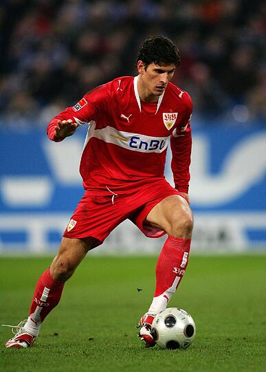 Mario Gomez schoss den VFB Stuttgart 2007 zum Meistertitel, zwei Jahre später war er dann in München. Als teuerster Transfer, der bis zu diesem Zeitpunkt von einem Bundesligisten getätigt wurde.
