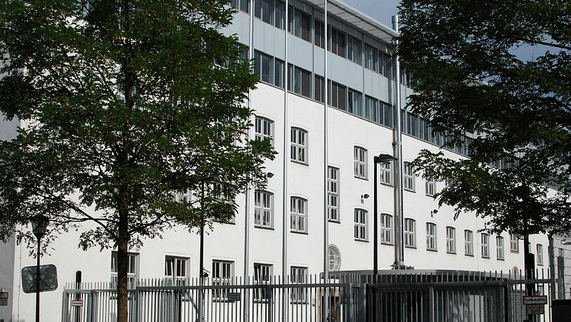 Das LKA-Dienstgebäude in der Barbarastraße: Hier fand die Razzia statt.