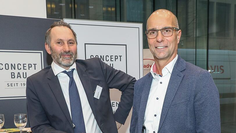 Zwischen den Vorträgen blieb auch Platz für ein persönliches Gespräch. Marco Ulvieri, Concept Bau (li.) und der Geschäftsführer der Abendzeitung Joachim Melzer. Zwischen den Vorträgen blieb auch Platz für ein persönliches Gespräch. Marco Ulvieri, Concept Bau (li.) und der Geschäftsführer der Abendzeitung Joachim Melzer.