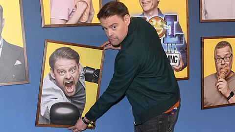 Komiker Max Giermann geht wieder voll fokussiert in die neueste Staffel "LOL: Last One Laughing".