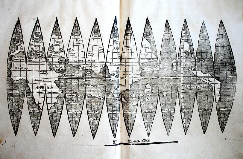 Vor mehr als 200 Jahren in einem Geometrie-Heft eingebunden: Das bisher unbekannte Exemplar der berühmten Globuskarte von Martin Waldseemüller (ca. 1470 - 1522).