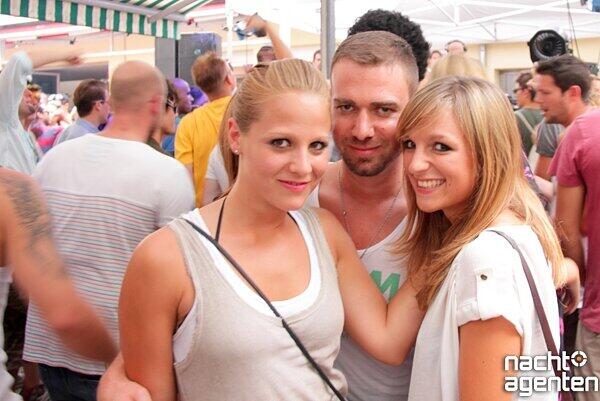 World League presents Lovely Day Open Air in der Villa Flora. Mehr Bilder unter: www.nachtagenten.de