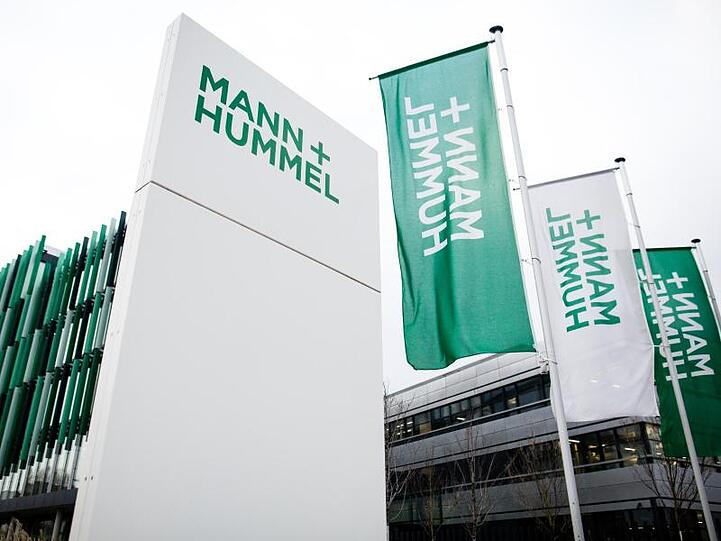 Blick auf die Firmenzentrale von Mann+Hummel in Ludwigsburg.