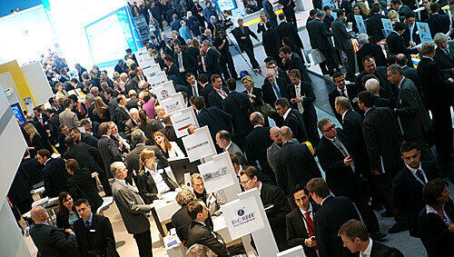 Münchner Immobilien ziehen: großer Andrang bei der Expo Real auf dem Münchner Messegelände Münchner Immobilien ziehen: großer Andrang bei der Expo Real auf dem Münchner Messegelände