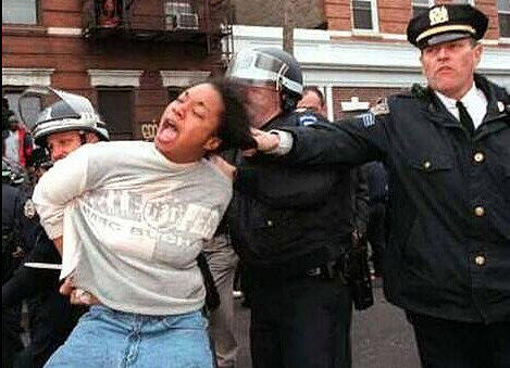 Die AZ zeigt die brutalsten Twitter-Bilder zum Hashtag #myNYPD!