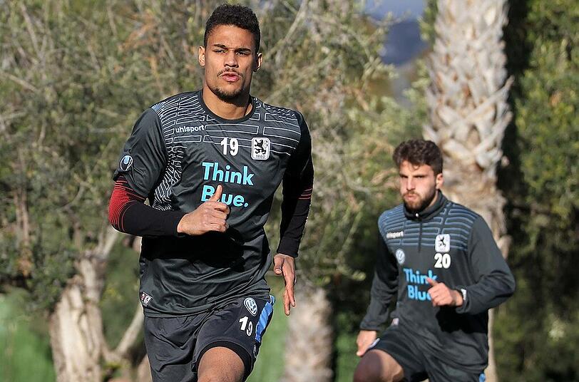 Rubin Okotie ist in Marbella wieder voll ins Mannschaftstraining eingestiegen.