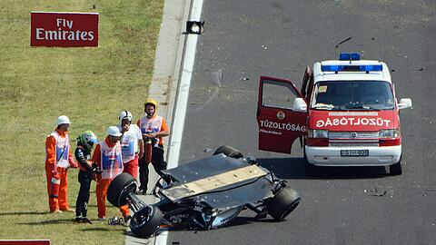 Force-India-Pilot Sergio Perez hat den Horror-Crash im ersten freien Training zum Großen Preis von Ungarn glimpflich überstanden.