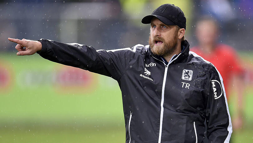 Giesing und Unterhaching statt Hennef: Löwen-Trainer Daniel Bierofka blieb wegen des Derbys gegen die SpVgg Unterhaching am Mittwoch seinem Trainerlehrgang fern. Giesing und Unterhaching statt Hennef: Löwen-Trainer Daniel Bierofka blieb wegen des Derbys gegen die SpVgg Unterhaching am Mittwoch seinem Trainerlehrgang fern.