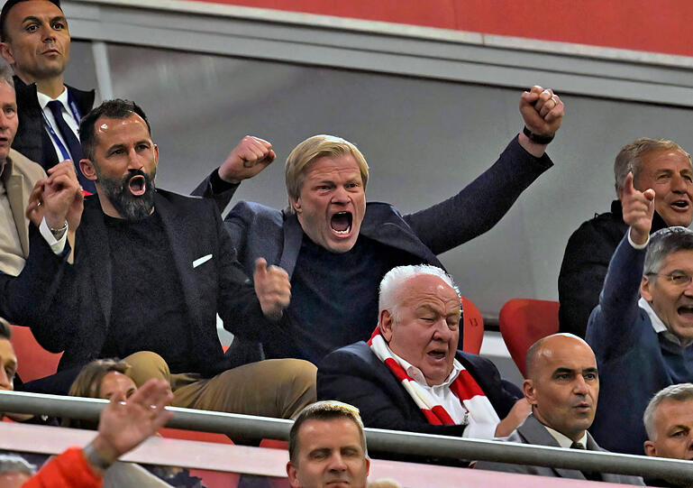 Die Bosse jubeln beim Bayern-Spiel gegen Inter Mailand.
