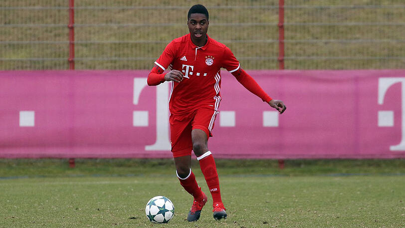 Rückte beim 3:0 gegen den Karlsruher SC wieder in die Anfangsformation der U19 des FC Bayern: Maxime Awoudja.