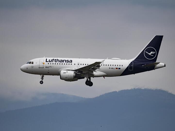 Das Rettungspaket für die Lufthansa soll Milliarden Euro umfassen.