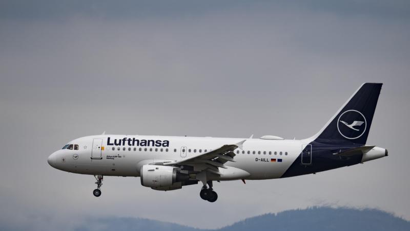 Das Rettungspaket für die Lufthansa soll Milliarden Euro umfassen. Das Rettungspaket für die Lufthansa soll Milliarden Euro umfassen.
