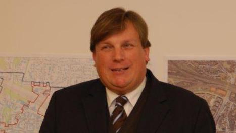 Stadtteilmanager Christian Bitter spricht zur Zukunft des Stadtteils Pasing. Stadtteilmanager Christian Bitter spricht zur Zukunft des Stadtteils Pasing.