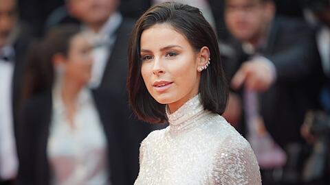 Lena Meyer-Landrut zeigte sich gerade erst froh, wieder auftreten zu können. Nun folgt der nächste Rückschlag.